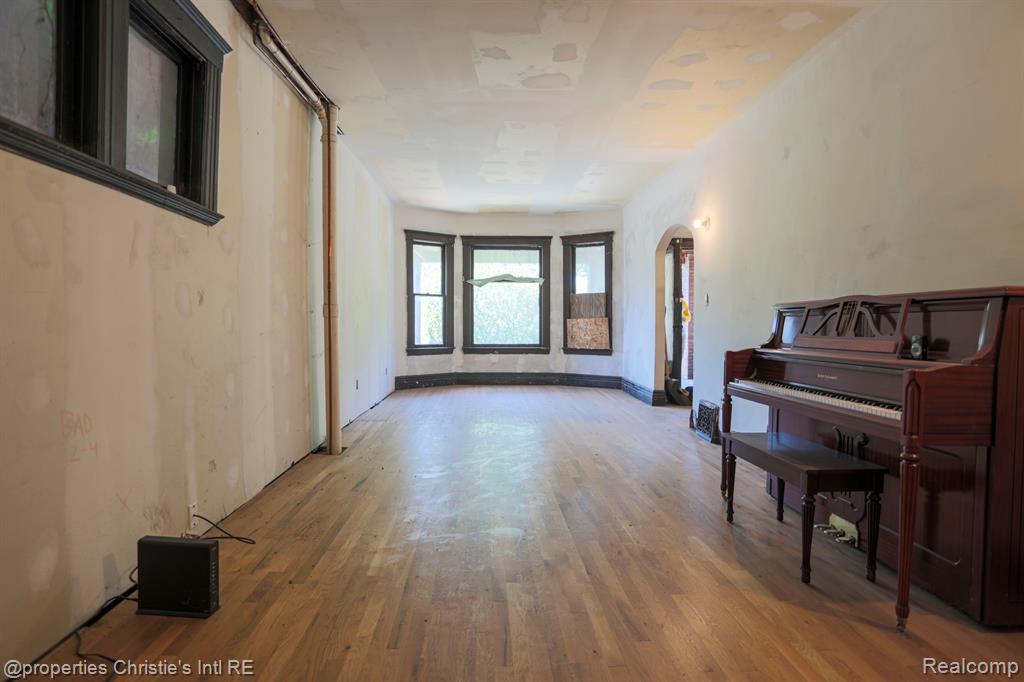762 W GRAND Boulevard, Detroit, MI 48216 — Photo 12