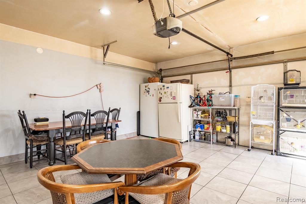 42323 TESSMER Drive, Sterling Heights, MI 48314 — Photo 31