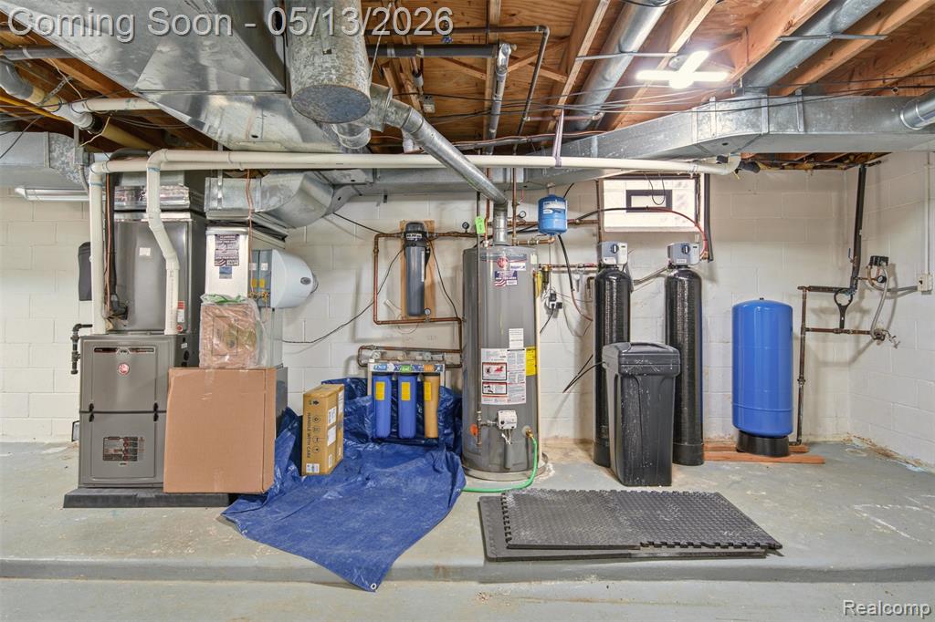 2195 Strader Drive, West Bloomfield, MI 48324 — Photo 39