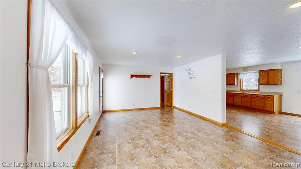 10582 E 80th Street, Reed City, MI 49677 — Photo 8