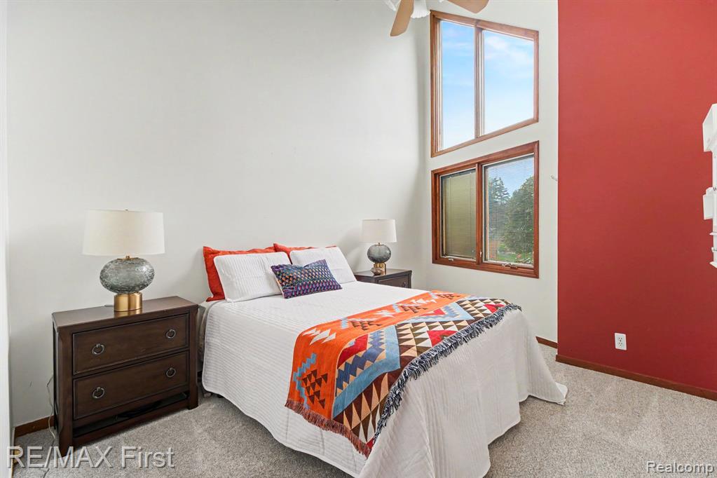 601 Brookwood Lane E, Rochester Hills, MI 48309 — Photo 18