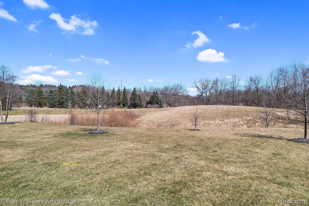 5698 Mesa Verde Trail, White Lake, MI 48383 — Photo 25