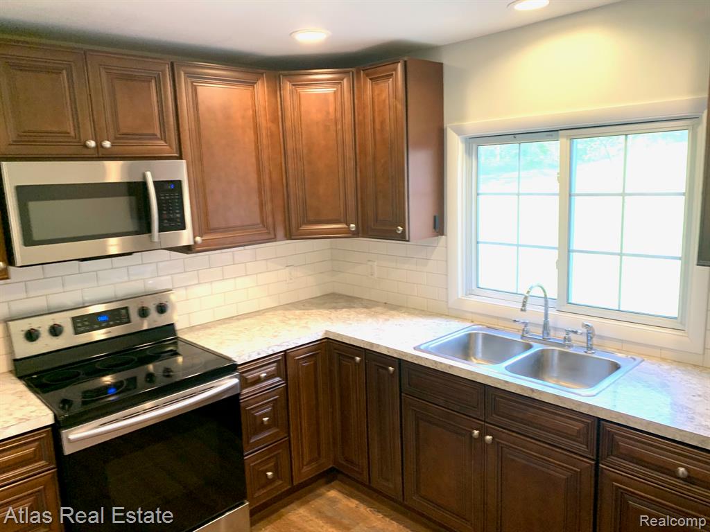 15145 Worden Road, Holly, MI 48442 — Photo 13