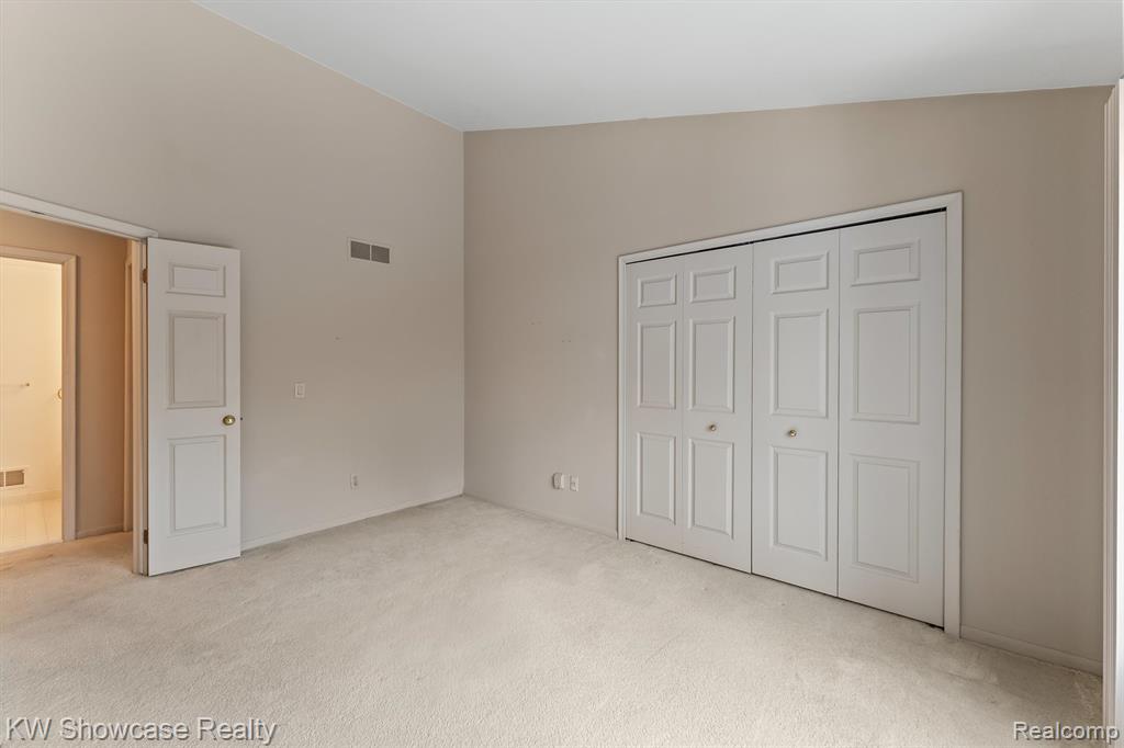 6933 Pebble Park Circle, 83, West Bloomfield, MI — Photo 16