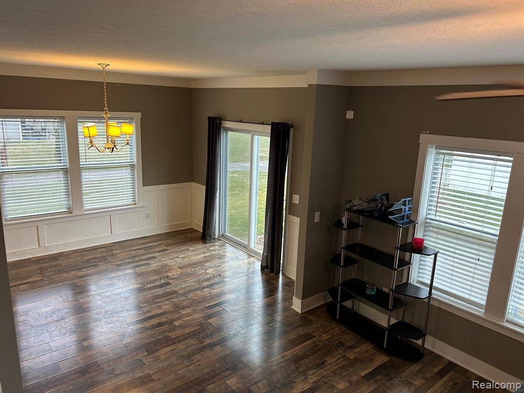 5736 HYDE PARK Avenue, Kalamazoo, MI 49009 — Photo 11
