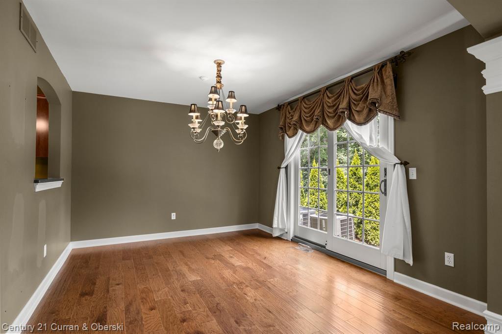 44650 HEATHER Lane, Canton, MI 48187 — Photo 13