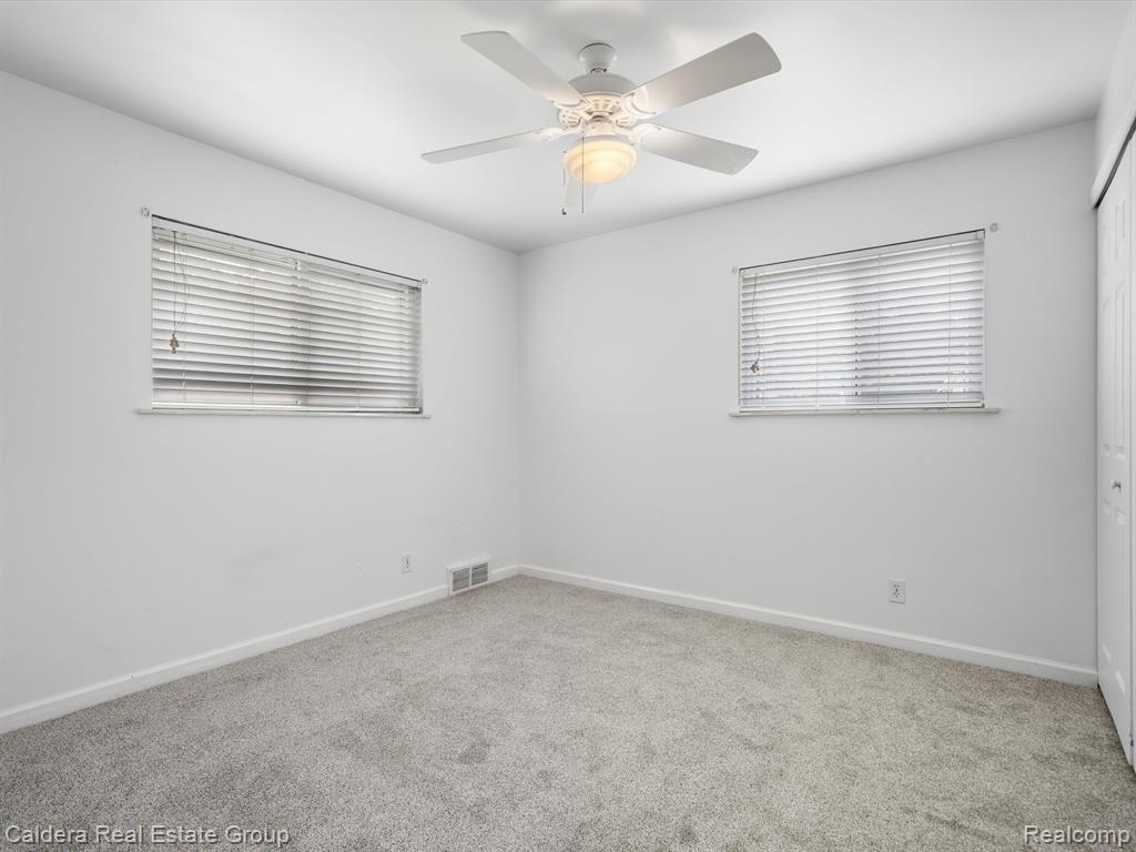 50560 PARSONS Drive, Shelby Twp, MI 48317 — Photo 16