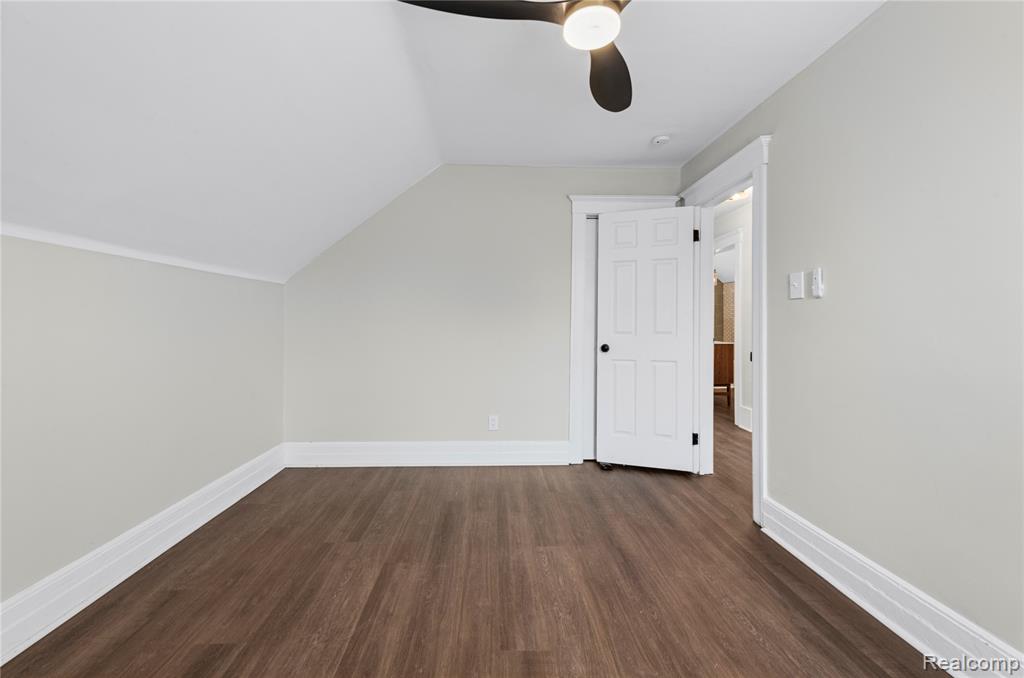 8103 E Canfield Street, Detroit, MI 48214 — Photo 36