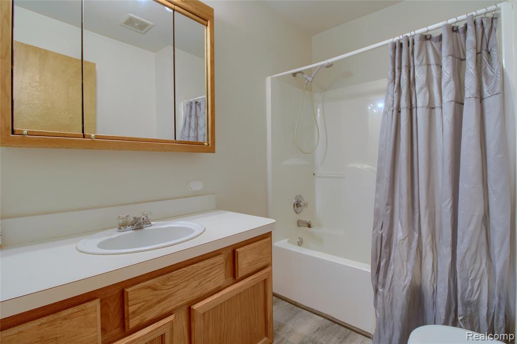 9743 Wildflower Court, Belleville, MI 48111 — Photo 21