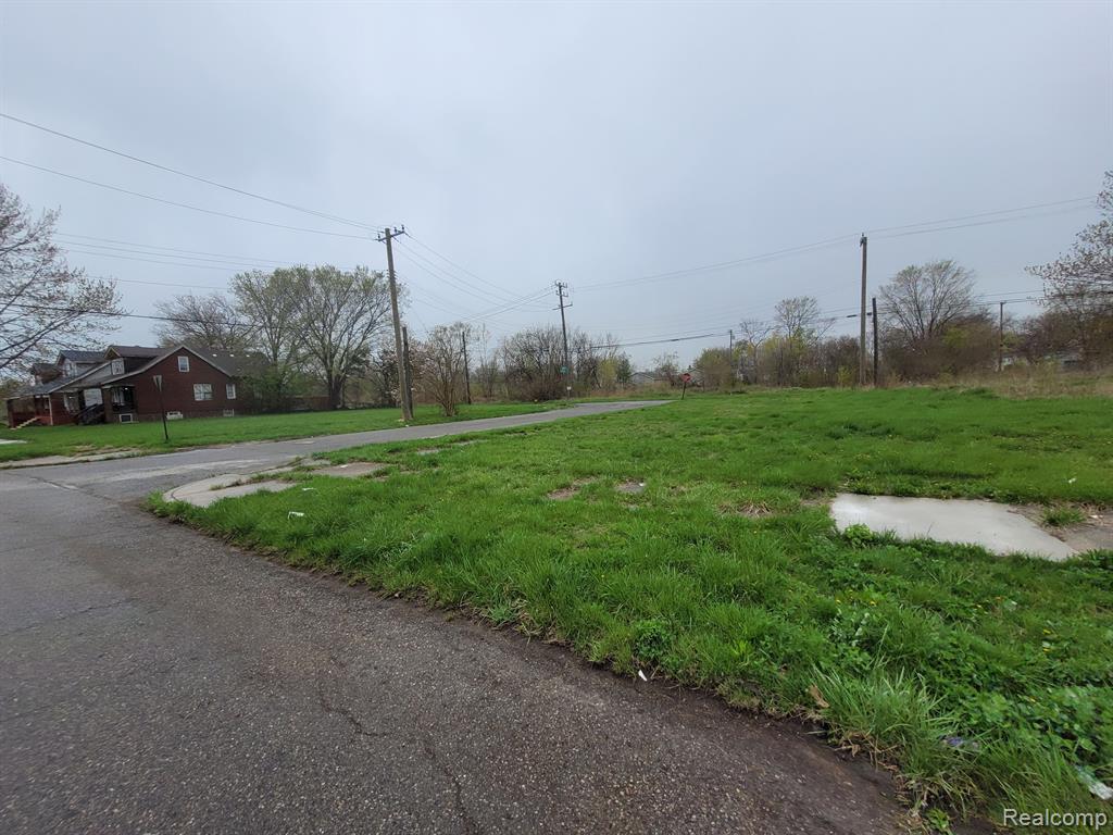 3905 BEACONSFIELD Street, Detroit, MI 48224
