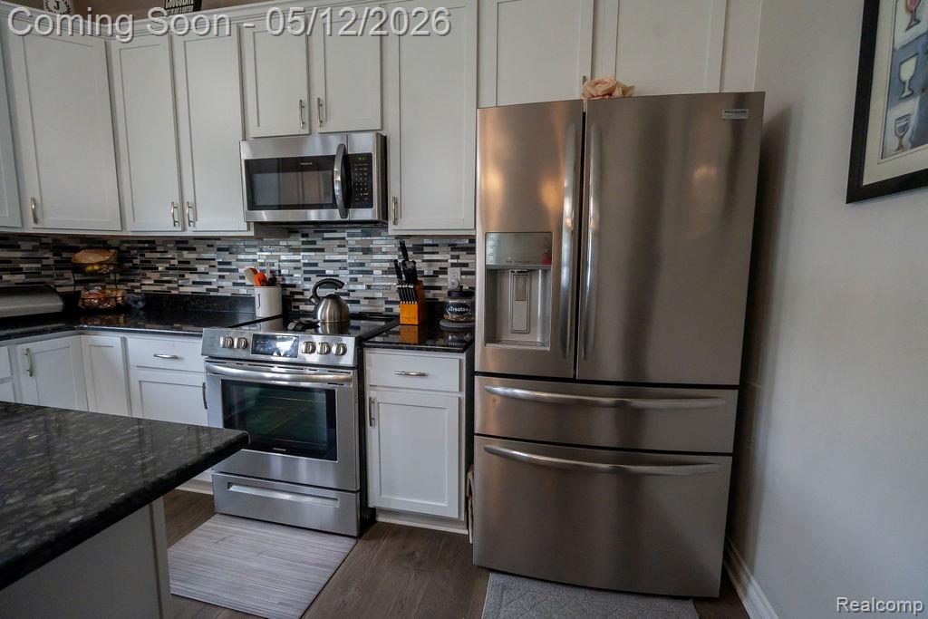 21097 McGuire, Romulus, MI 48174 — Photo 15