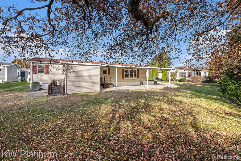 49107 CRANBERRY, Shelby, MI 48315 — Photo 19