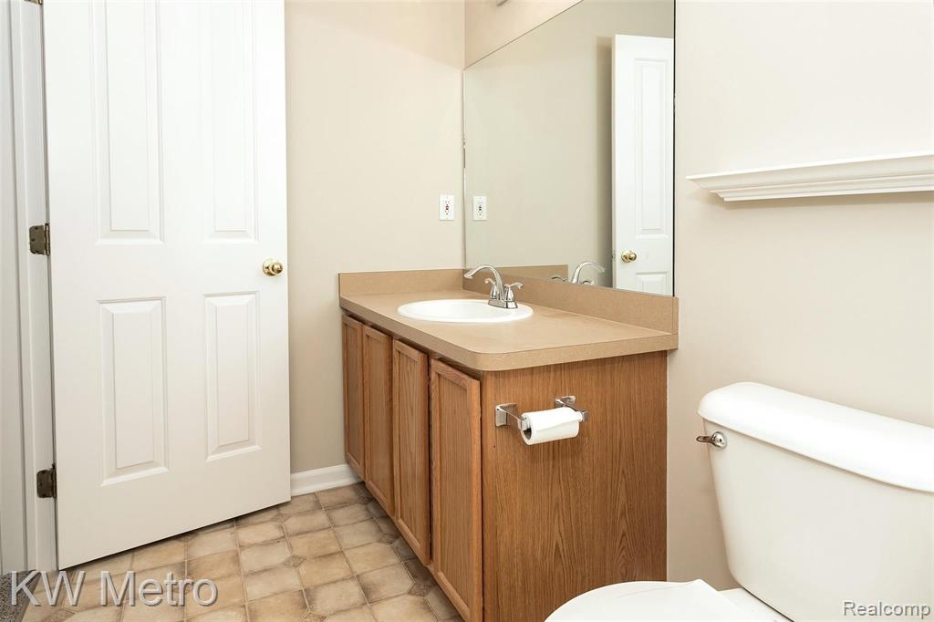 4121 Hampton Ridge Boulevard, Howell, MI 48843 — Photo 23