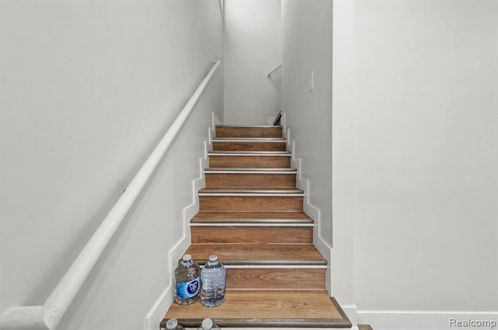 213 Avalon Street, Highland Park, MI 48203 — Photo 17