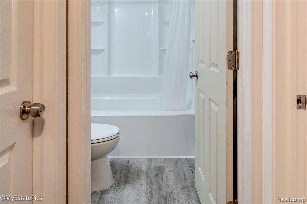 6151 HELEN Street, Garden City, MI — Photo 24