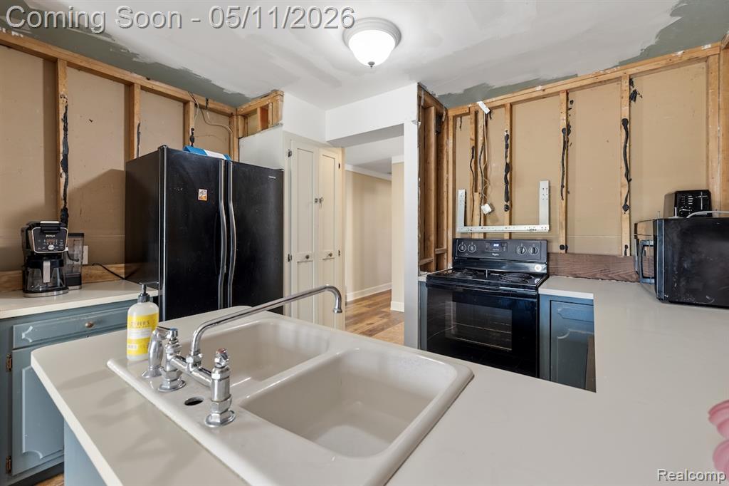 2700 N Hacker Road, Howell, MI 48855 — Photo 9