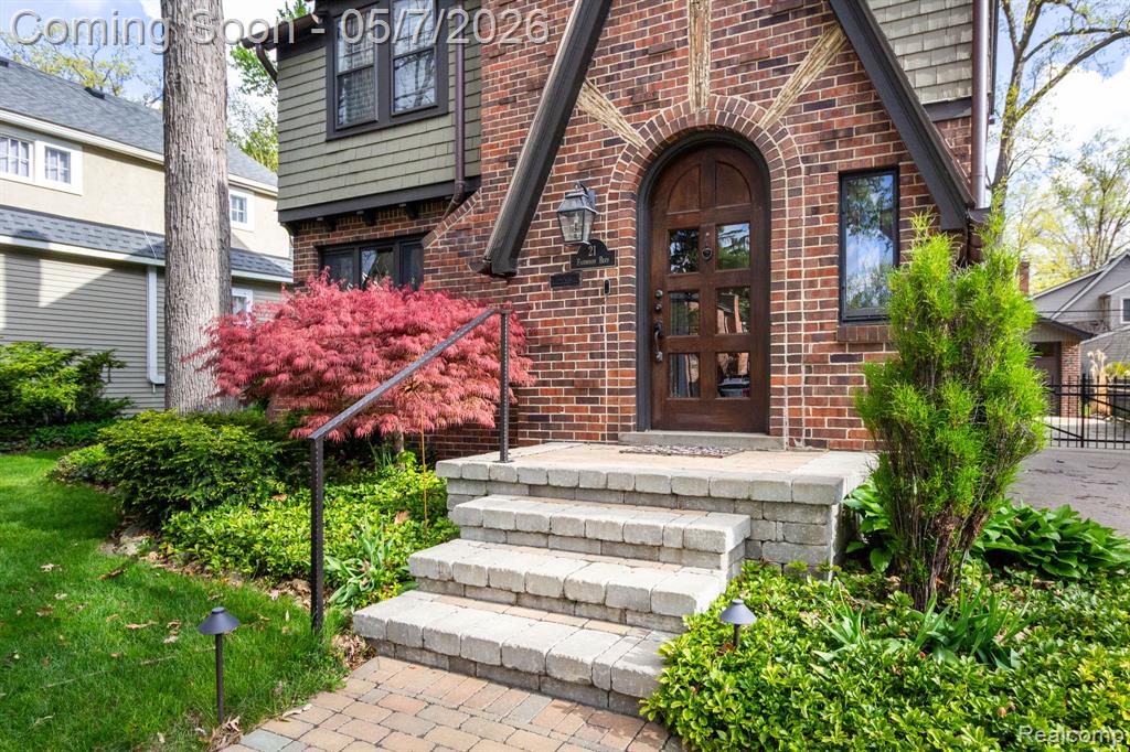 21 Fairwood Boulevard, Pleasant Ridge, MI — Photo 3