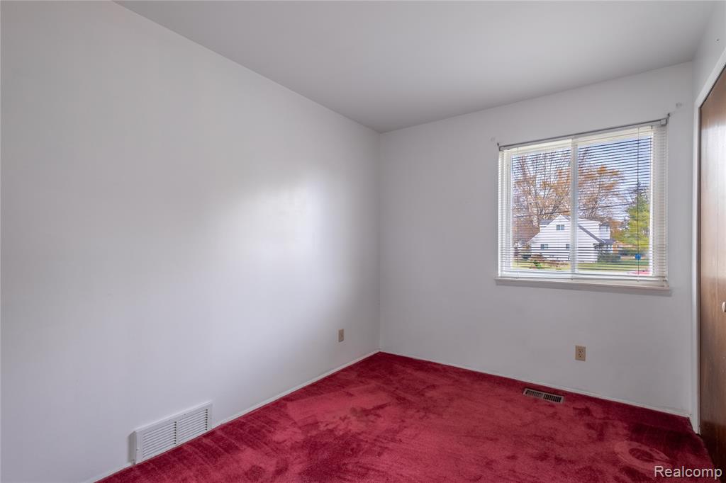 7121 S Fork Drive, Swartz Creek, MI 48473 — Photo 15