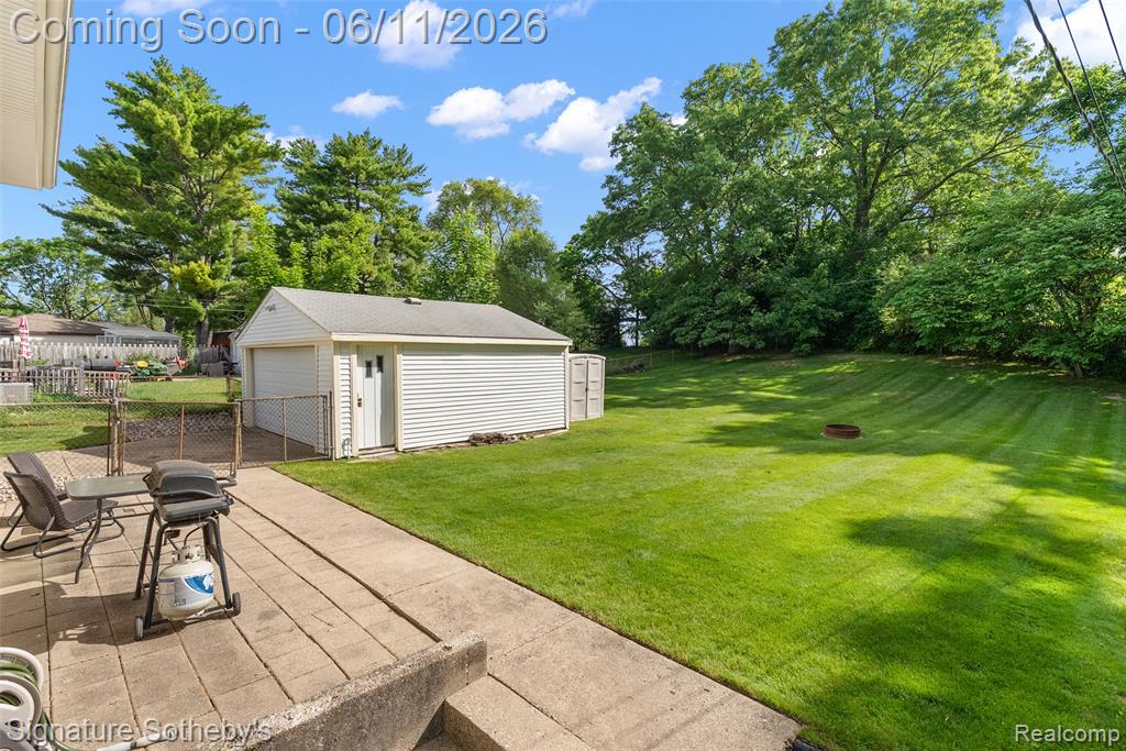 954 Panorama Drive, Milford, MI 48381 — Photo 30