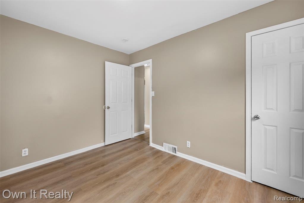 6459 Brace Street, Detroit, MI 48228 — Photo 17
