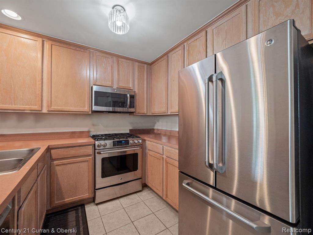 3144 PRIMROSE Lane, Ypsilanti, MI 48197 — Photo 12