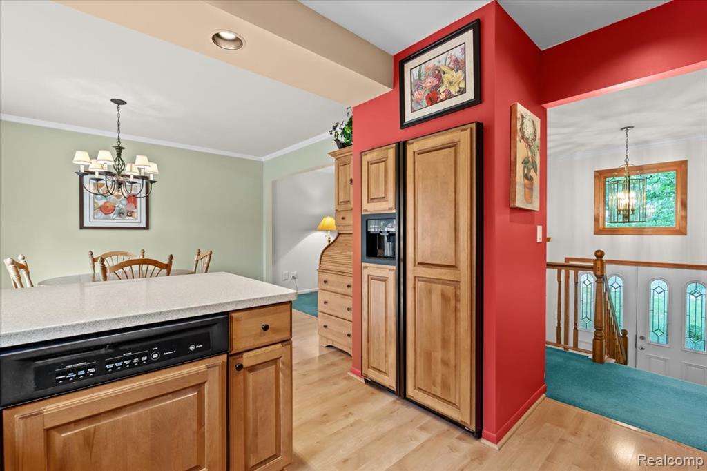 5375 Prentis Road, Waterford, MI 48327 — Photo 13