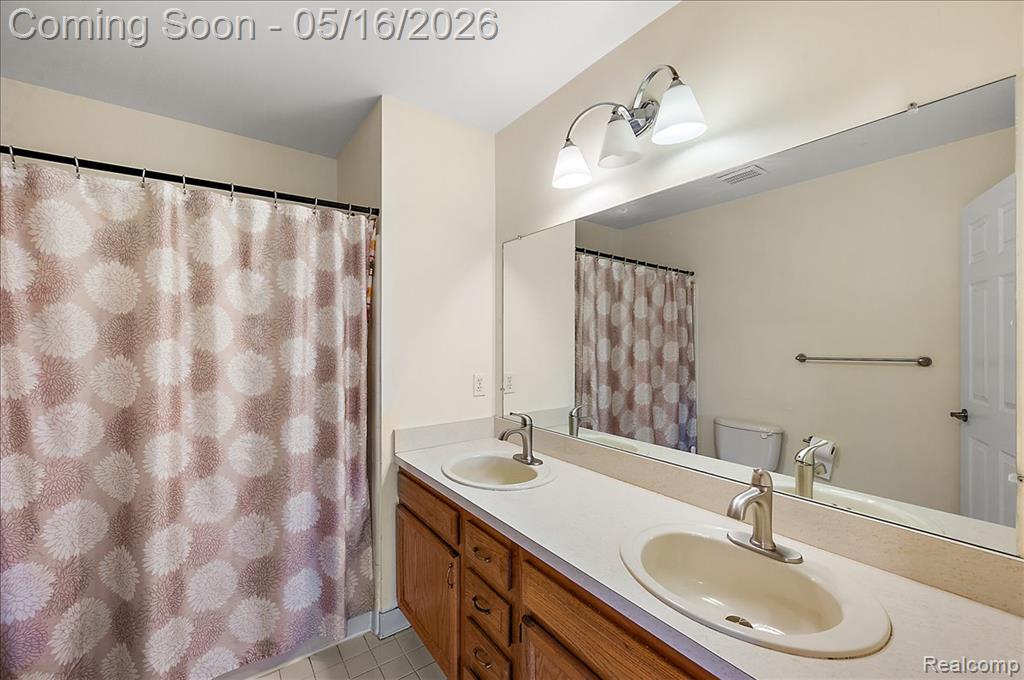 15948 Venice Avenue, Clinton Twp, MI 48035 — Photo 26