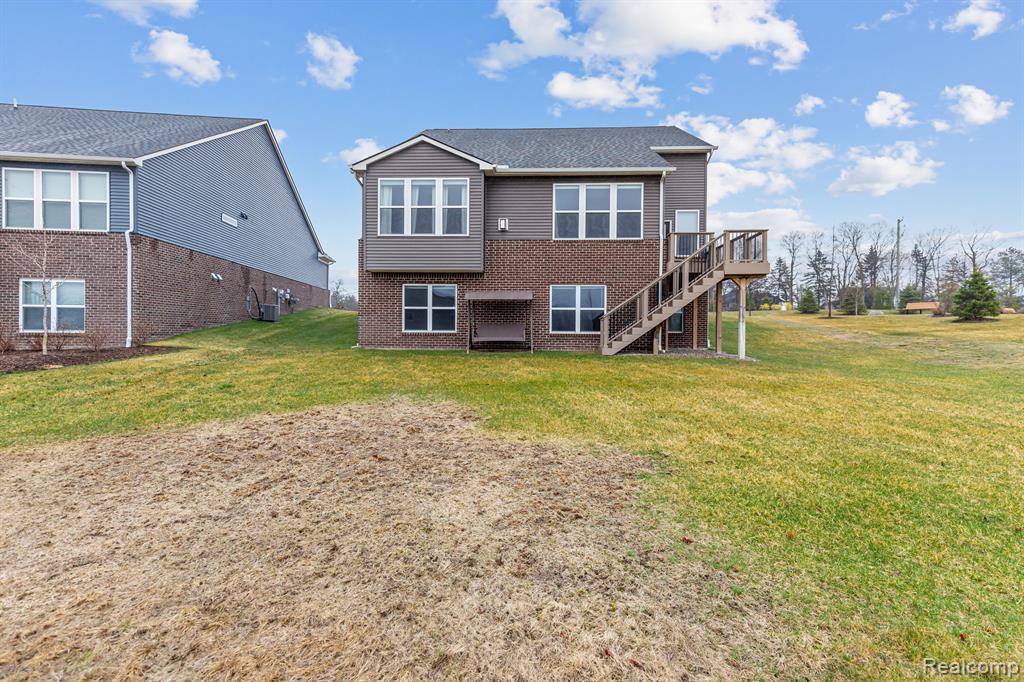 3995 ASHDALE Way, Clarkston, MI 48348 — Photo 11