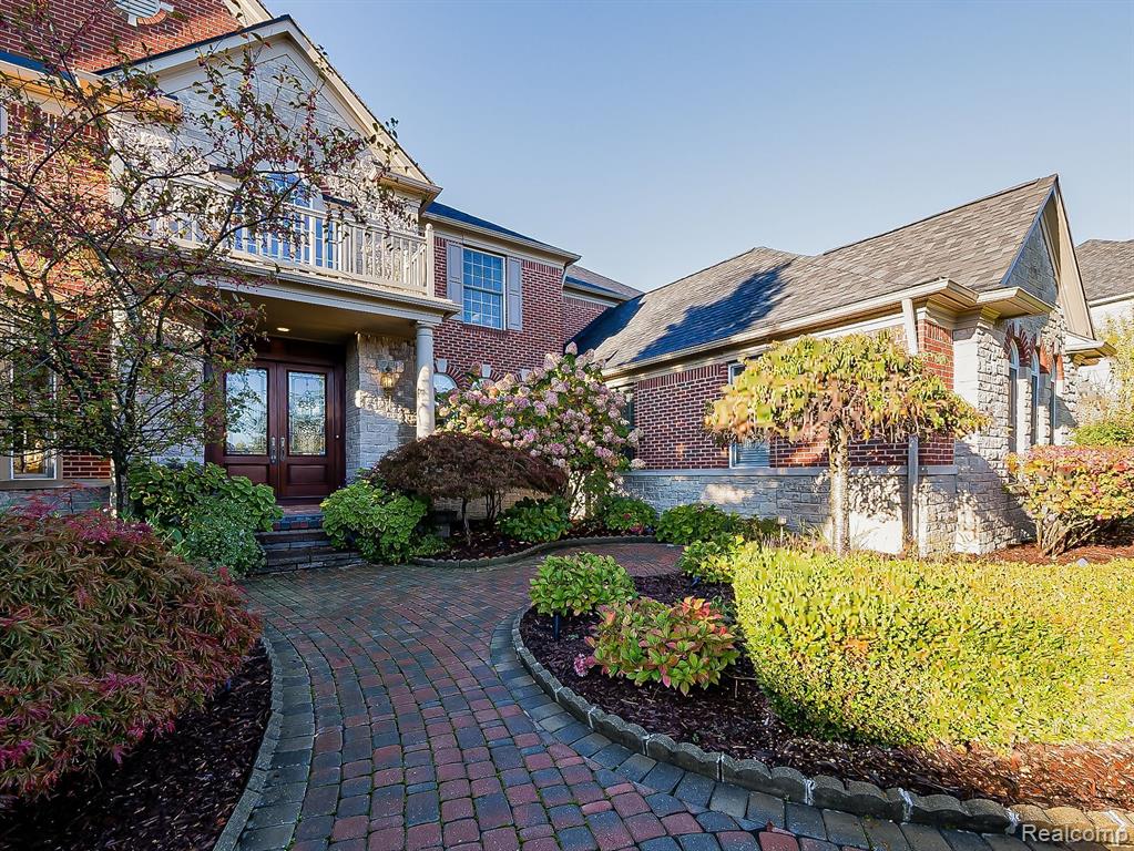 6866 CAMBRIDGE, West Bloomfield, MI — Photo 3