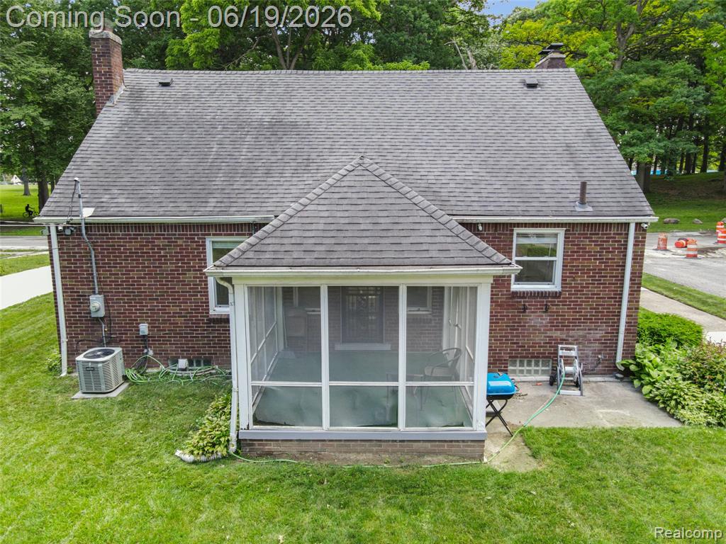 16216 Burgess, Detroit, MI 48219 — Photo 64