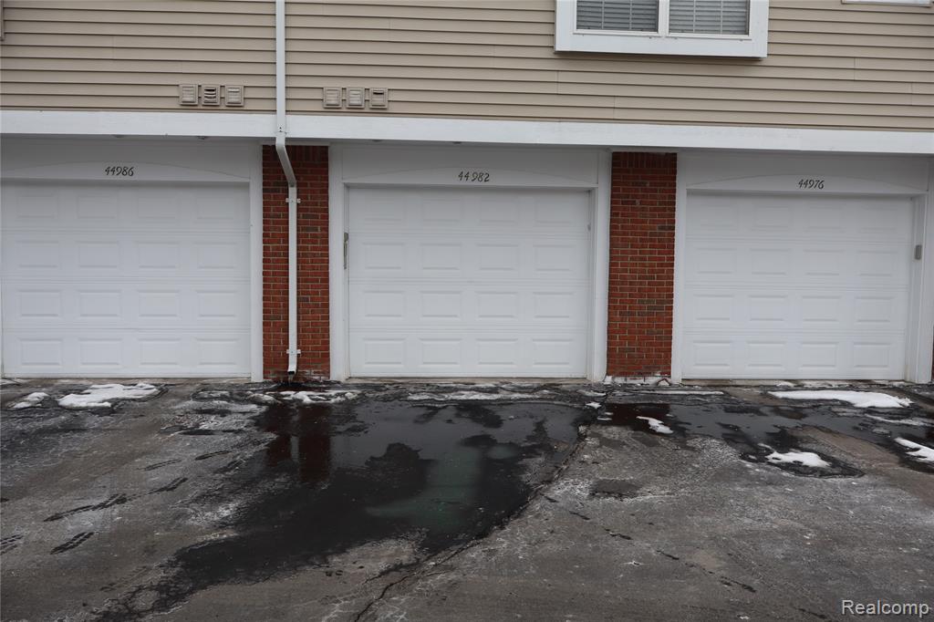 44982 Marigold Drive, Sterling Heights, MI 48314 — Photo 29