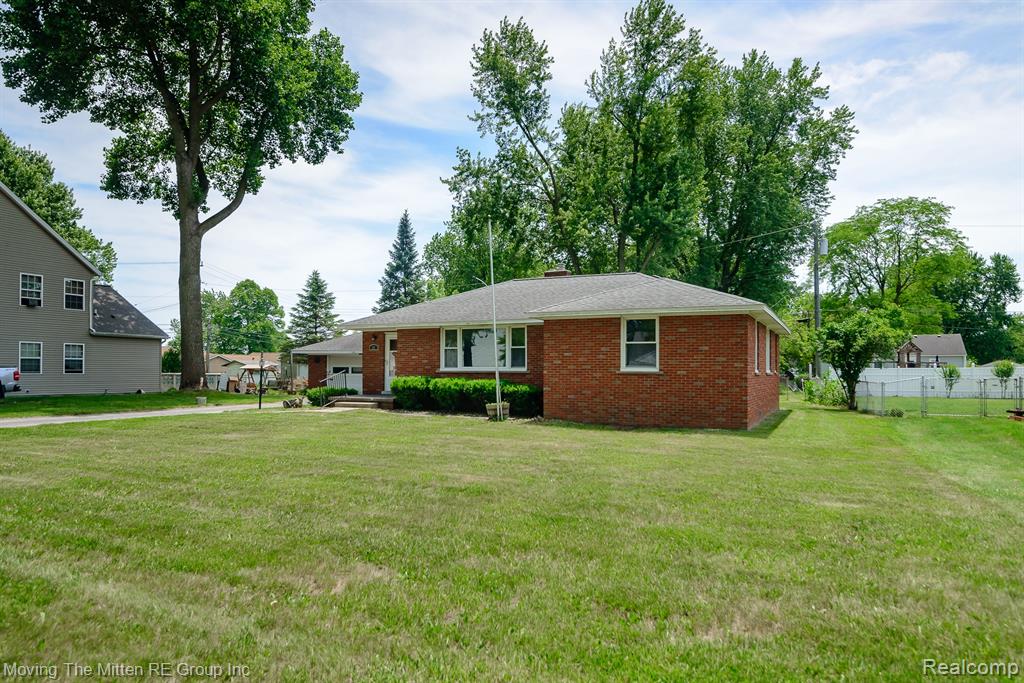 57 W Spencer Street, Van Buren, MI 48111 — Photo 28