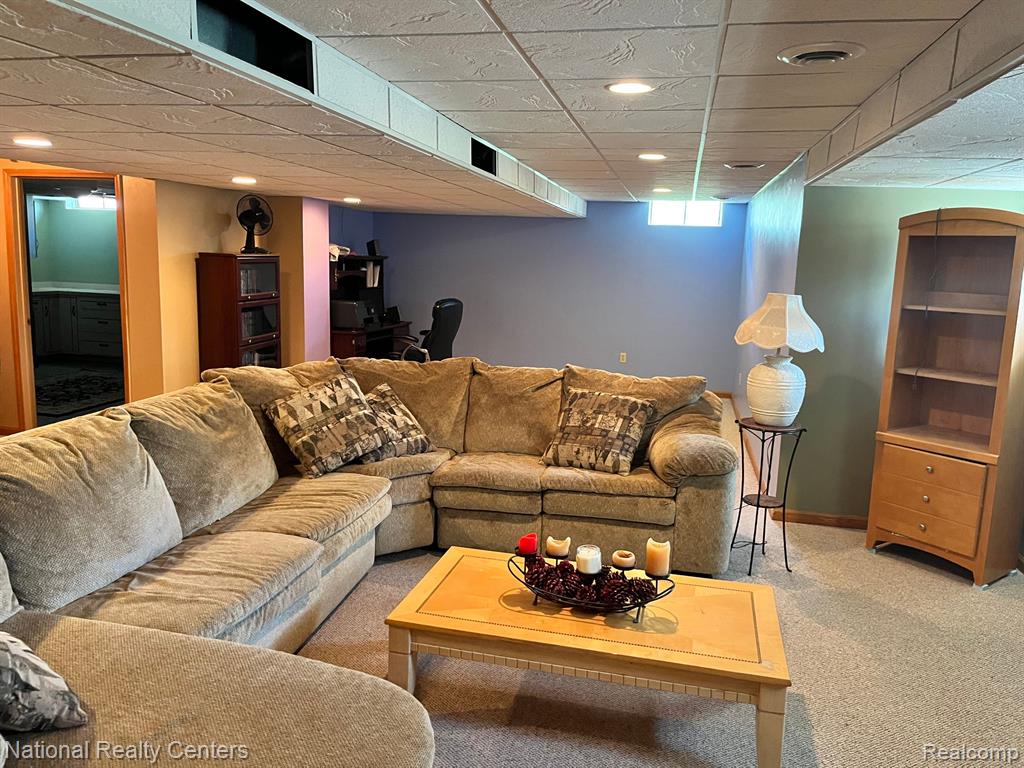 4952 STILLMEADOW Drive, Howell, MI 48843 — Photo 25
