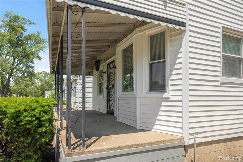 7800 Greenview Avenue, Detroit, MI 48228 — Photo 3