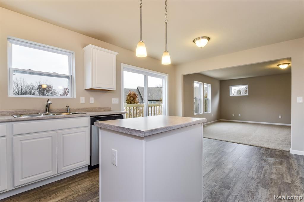 7377 River Rock Drive, Davison, MI 48423 — Photo 11