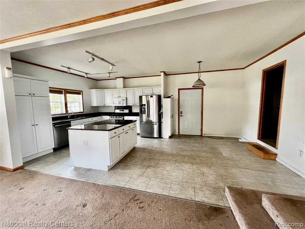 8015 Syracuse Street, Taylor, MI 48180 — Photo 13