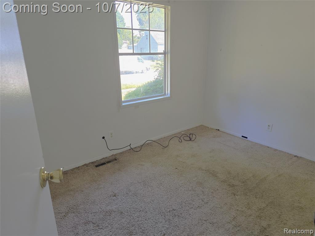 50 Michigan Street, Mount Clemens, MI 48043 — Photo 8