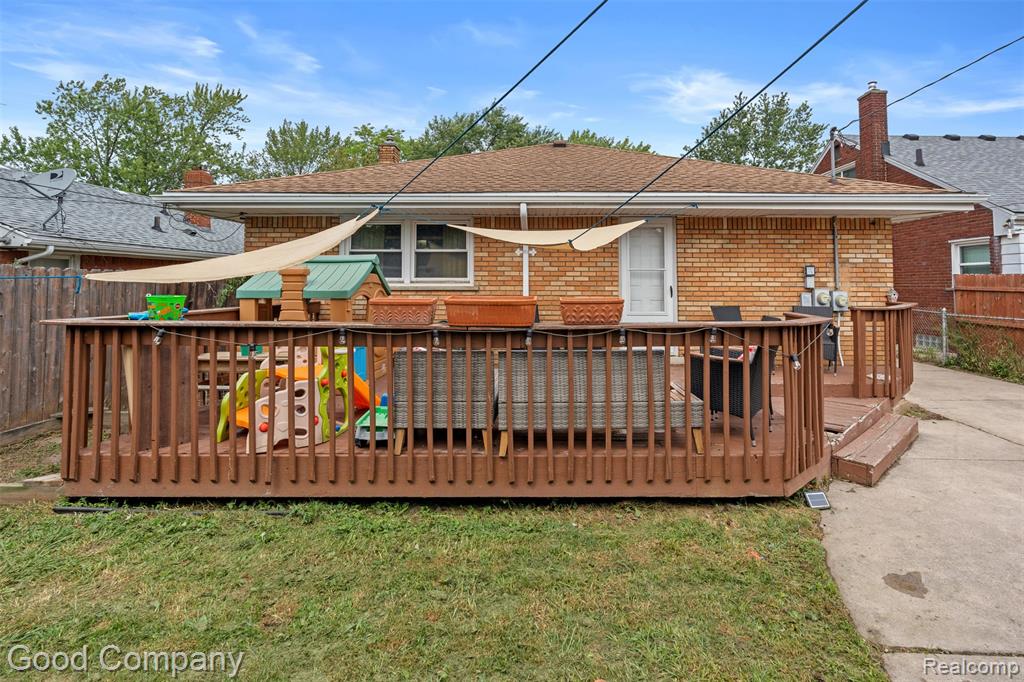 20428 Lennon Street, Harper Woods, MI 48225 — Photo 37