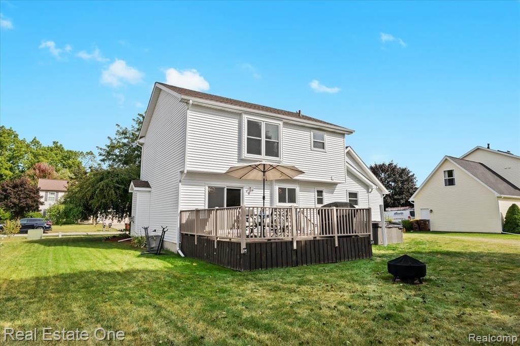 10090 Heatherway Drive, Pinckney, MI 48169 — Photo 30