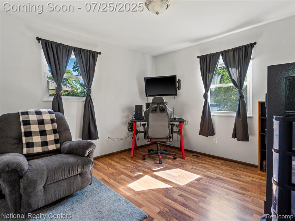 407 Crescent Avenue, Holly, MI 48442 — Photo 16