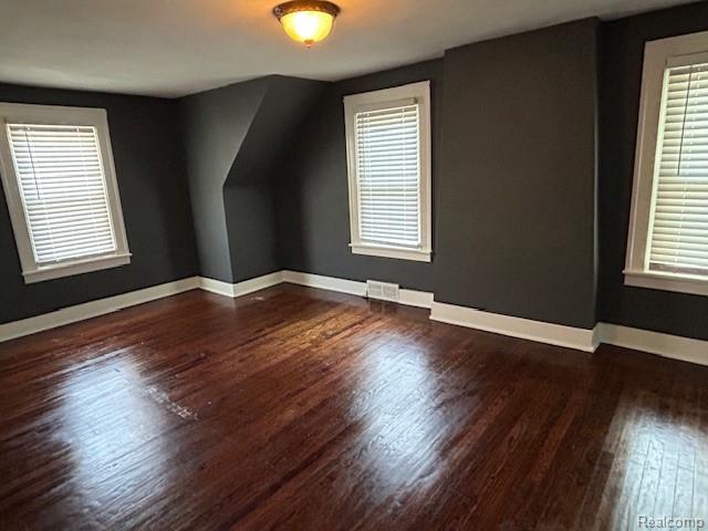 809 N DORCHESTER Avenue, Royal Oak, MI 48067 — Photo 8