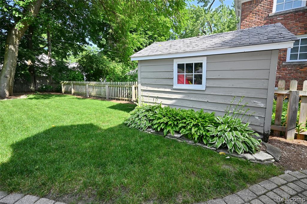 465 Kimberly Street, Birmingham, MI 48009 — Photo 34