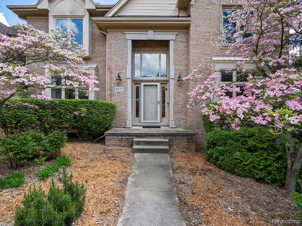 6671 CHELSEA, West Bloomfield, MI — Photo 35