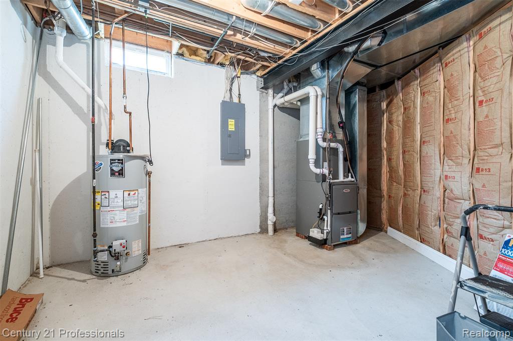 3901 Arbor Drive, Auburn Hills, MI 48326 — Photo 39