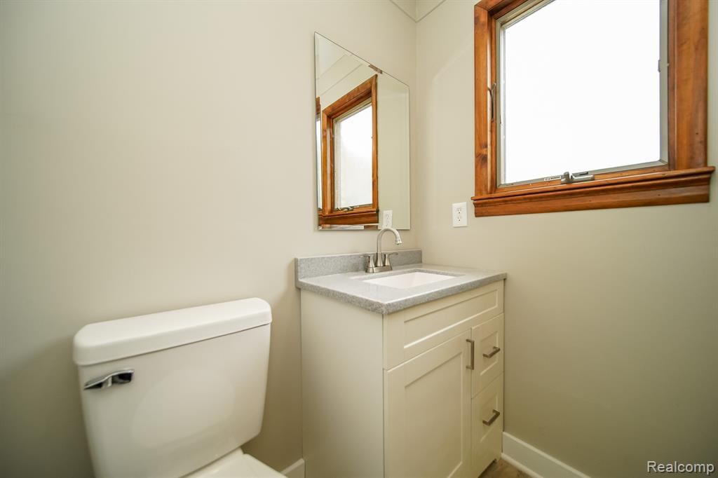 51784 Julies Drive, Clinton Twp, MI 48047 — Photo 34