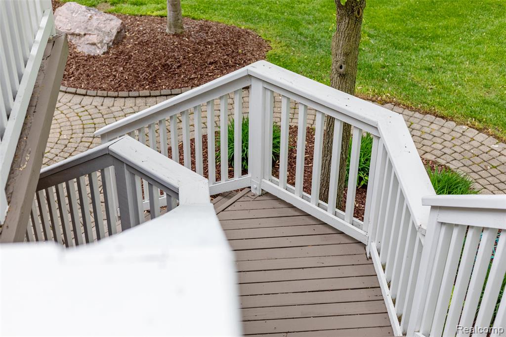 55161 Whitney Drive, Shelby Twp, MI 48315 — Photo 43