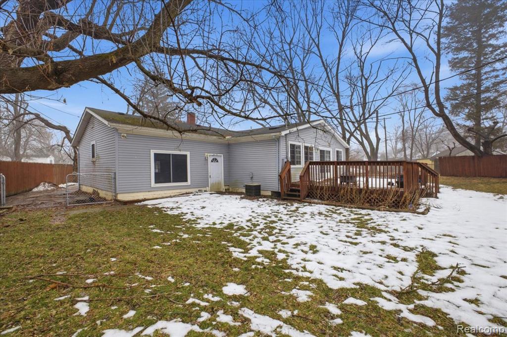 6360 Manson Drive, Waterford, MI 48329 — Photo 47