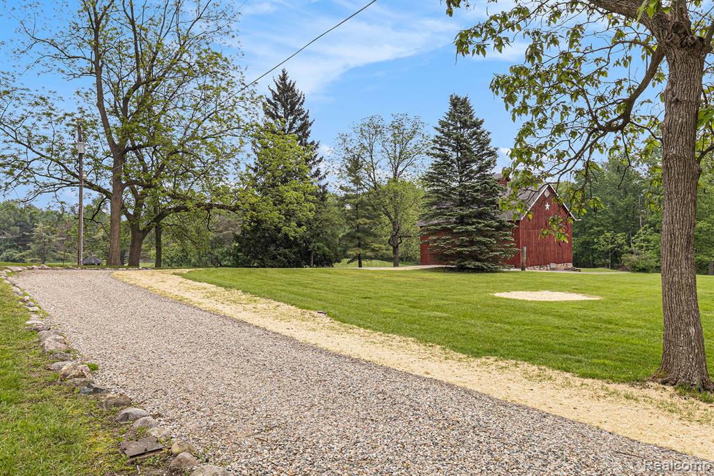 3801 Hollow Corners Road, Dryden, MI 48428 — Photo 57