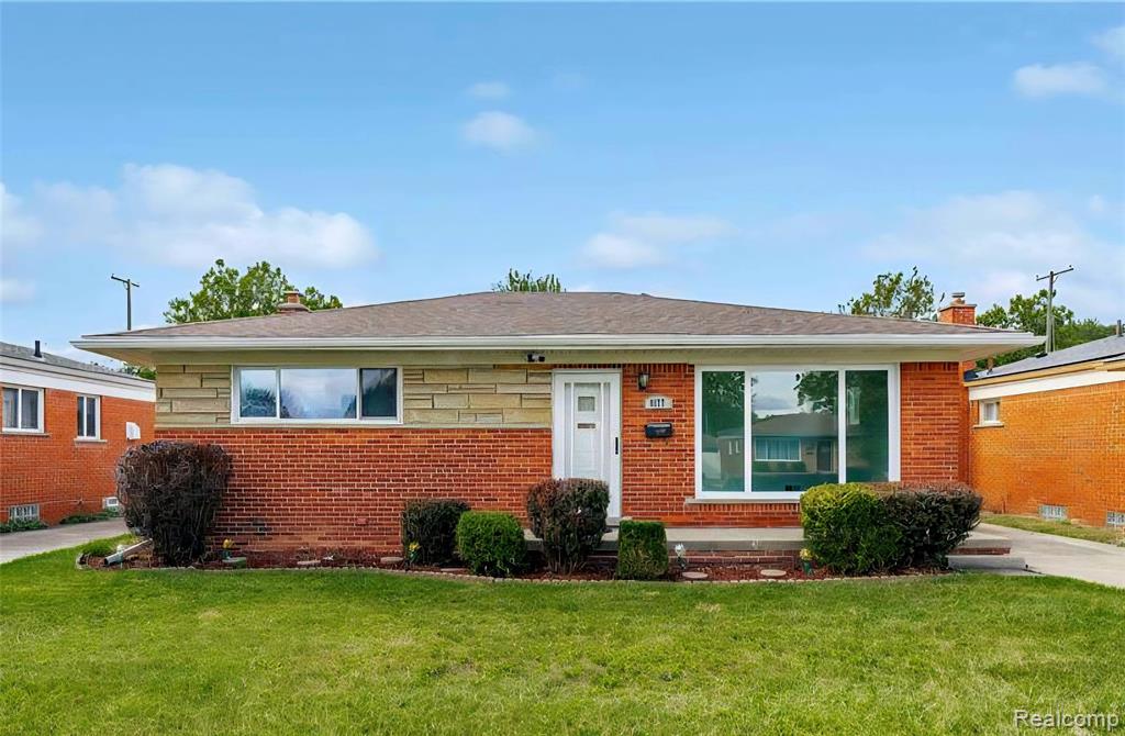 8177 Gary Avenue, Westland, MI — front exterior