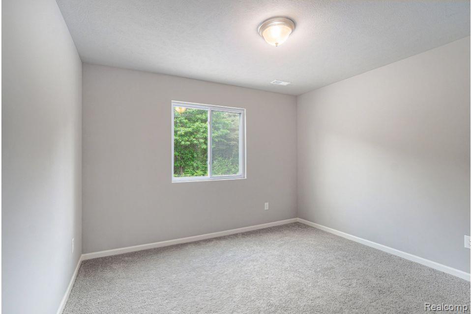 7107 TIMBERLINE Drive, Flint, MI 48507 — Photo 29